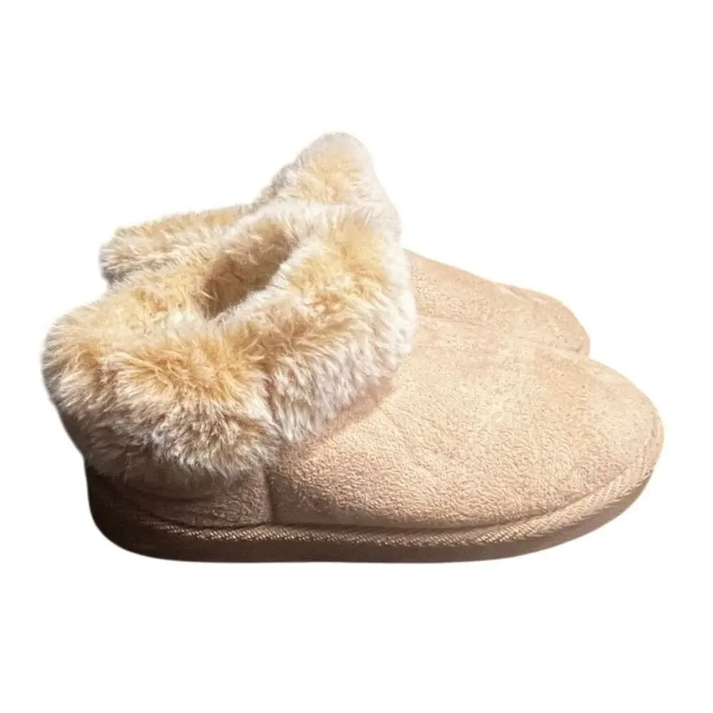 Girls Size 12 Ugg Style Boots Slippers Very good used condition